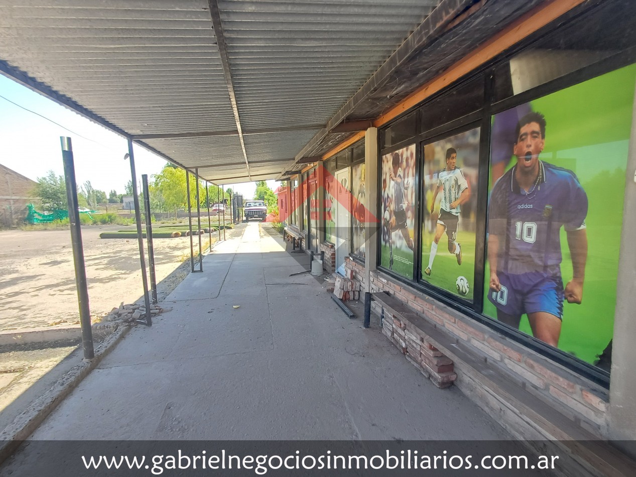 Casa con departamento  - En venta