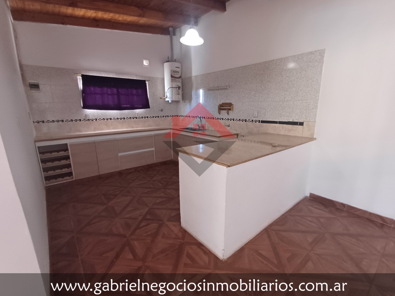 Casa con departamento  - En venta