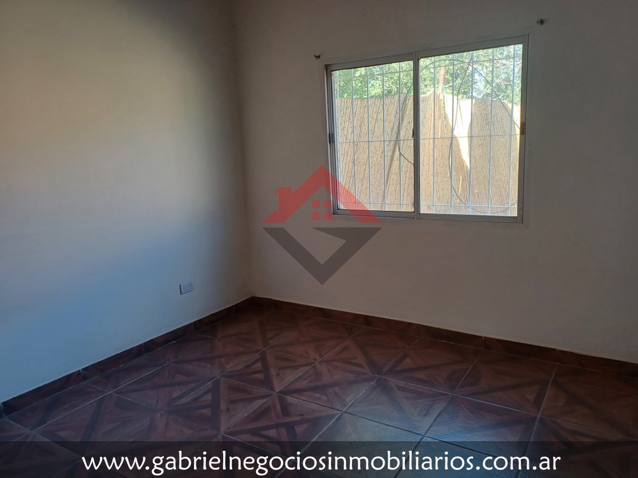 Casa con departamento  - En venta