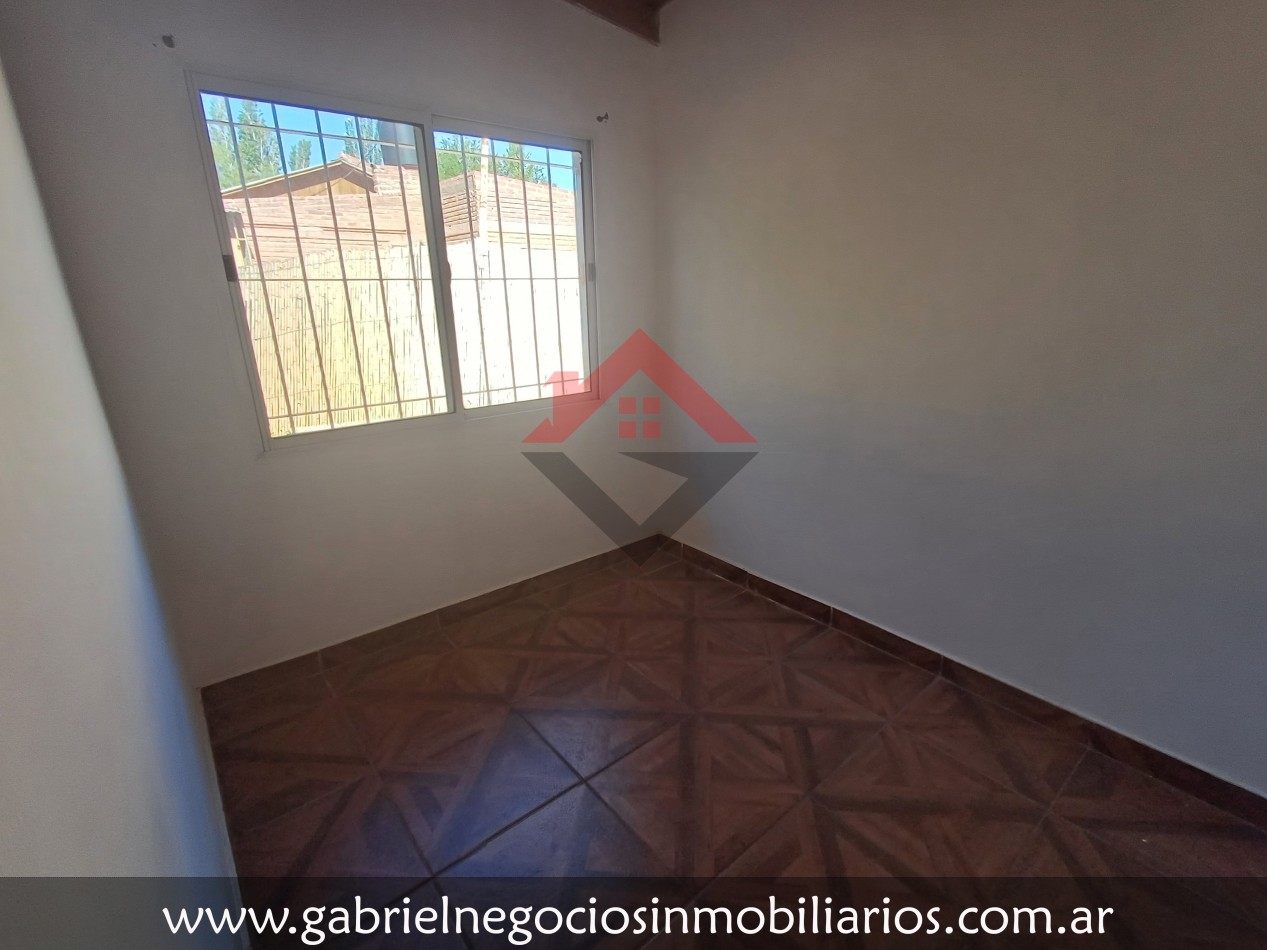 Casa con departamento  - En venta