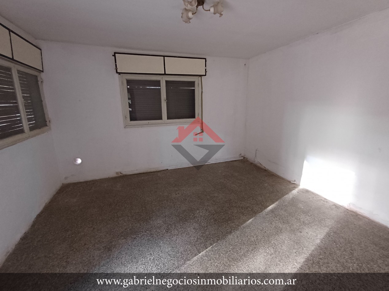 Venta casa en calle Arata