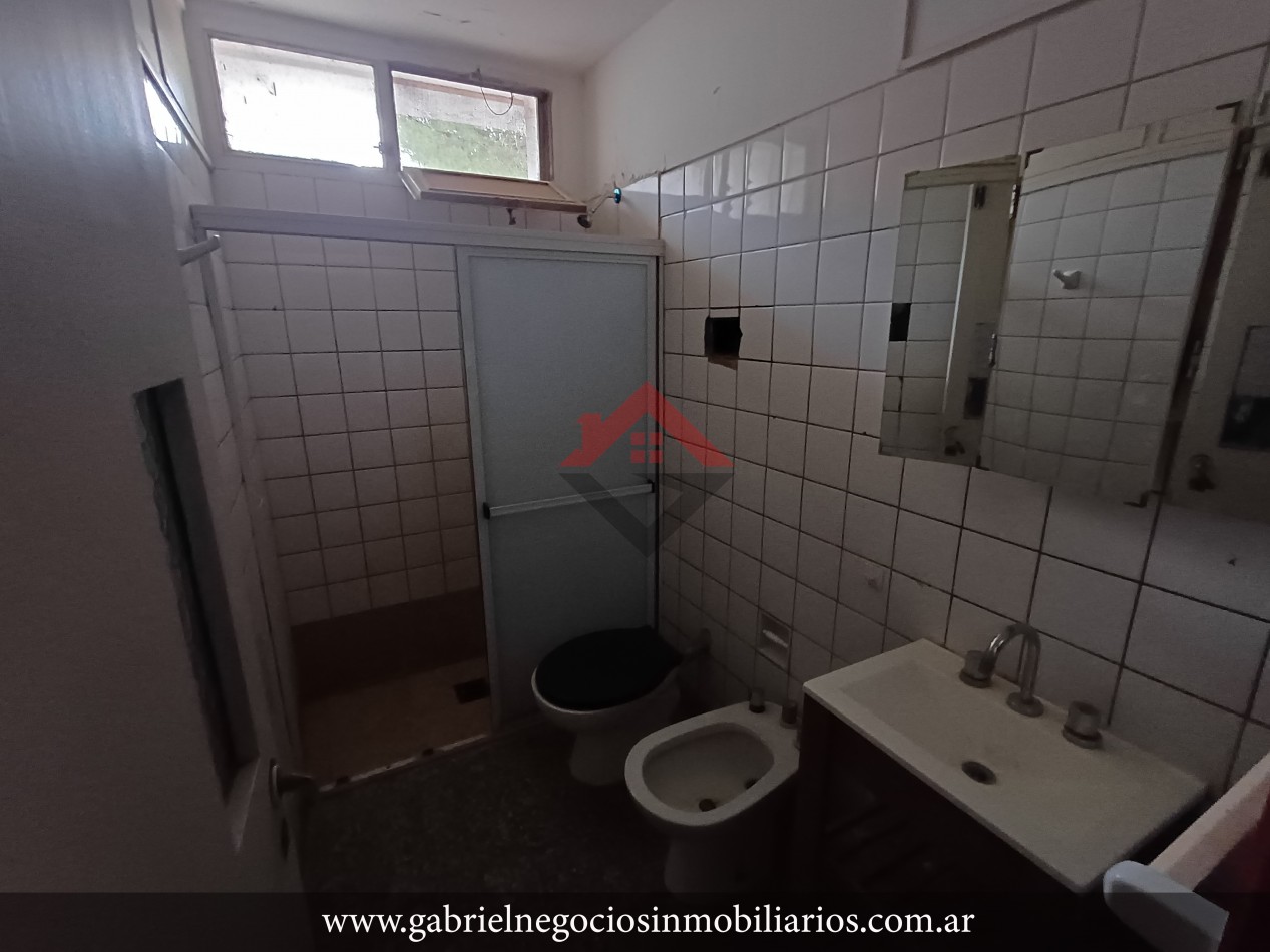 Venta casa en calle Arata