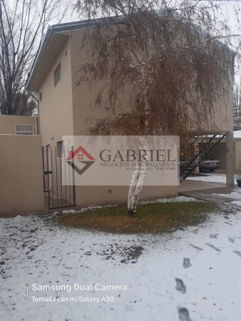 Se vende COMPLEJO de 7 departamentos - PLOTTIER