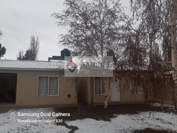 Se vende COMPLEJO de 7 departamentos - PLOTTIER